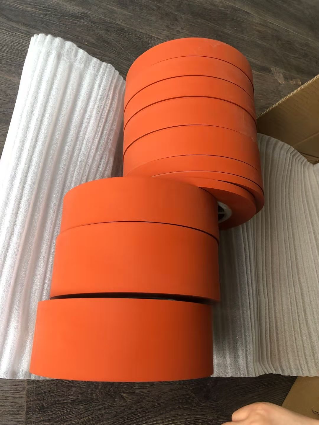 SILICONE RUBBER WHEEL