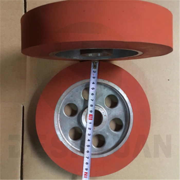 Silicone Rubber wheel is ideal for transferring decorative cylindrical and large flat or curved surfaces. Its exclusive formula of silicone has first-class softness and elasticity, can easily match the different surfaces of plastic parts, and has high heat resistance, easy to polish the shape, ensuring the smooth application of heating transfer and lamination foil coating.